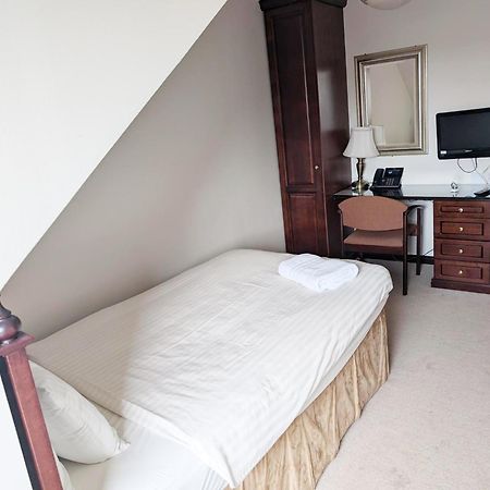 Strathburn Hotel Inverurie By Compass Hospitality Eksteriør billede