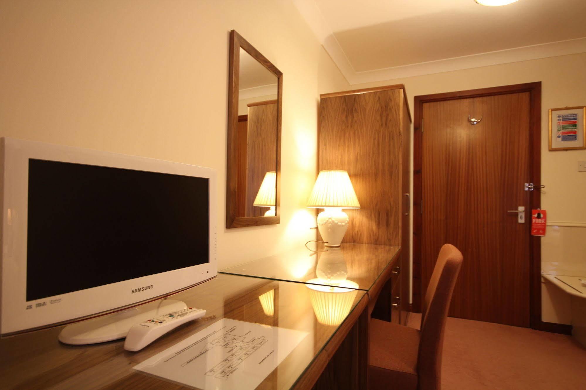 Strathburn Hotel Inverurie By Compass Hospitality Eksteriør billede